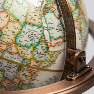 National Geographic Bingham 12-inch Antique Parchment Ocean Desk Globe