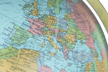 Finley 20″ Blue Illuminated Floor Heirloom